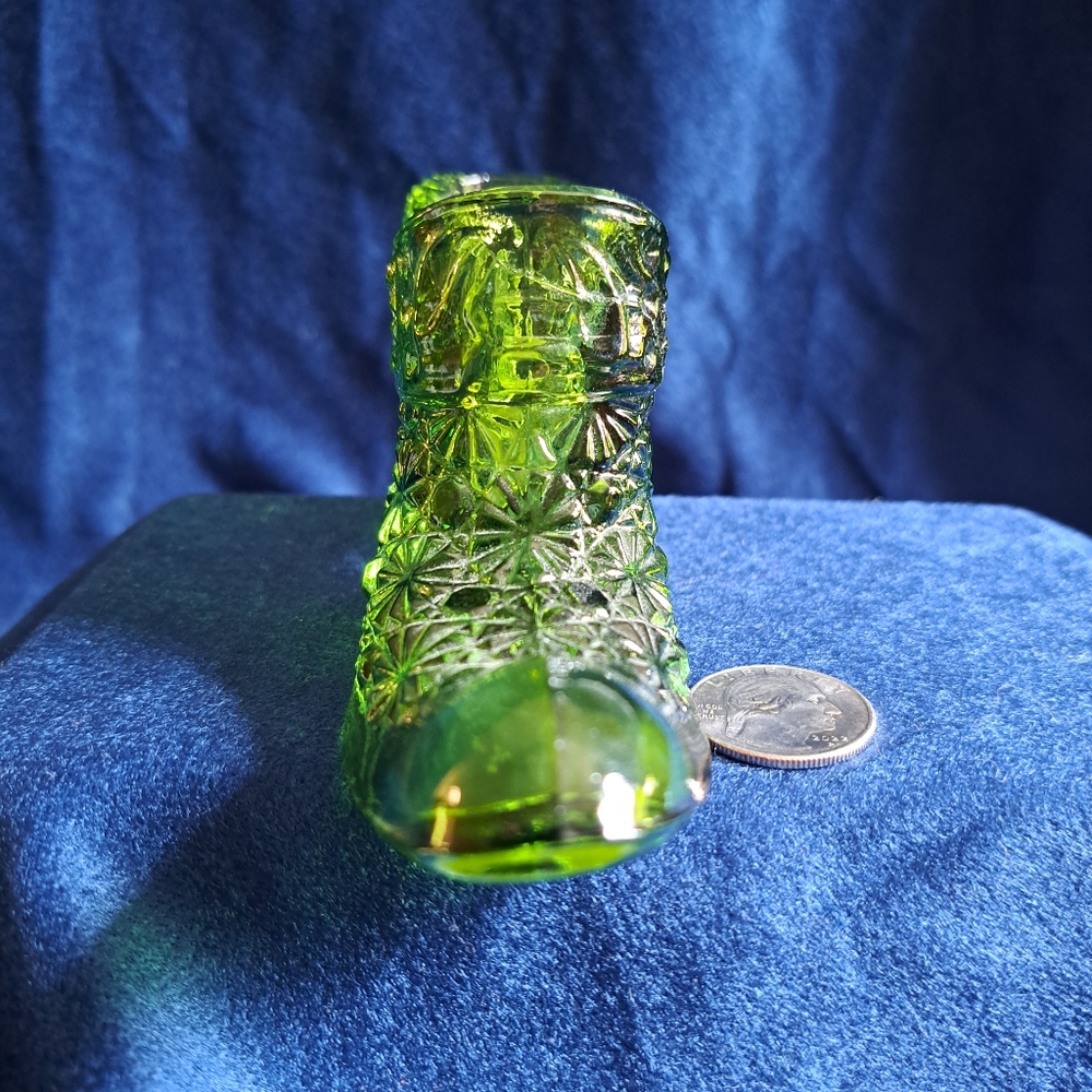 Vintage Fenton Glass Green High Heel - Picture 3 of 7